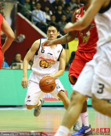 开云体育平台 -浙江稠州训练开放日,国际比赛日篮板制胜引欢呼,欧篮联在即,赛季目标并未改变